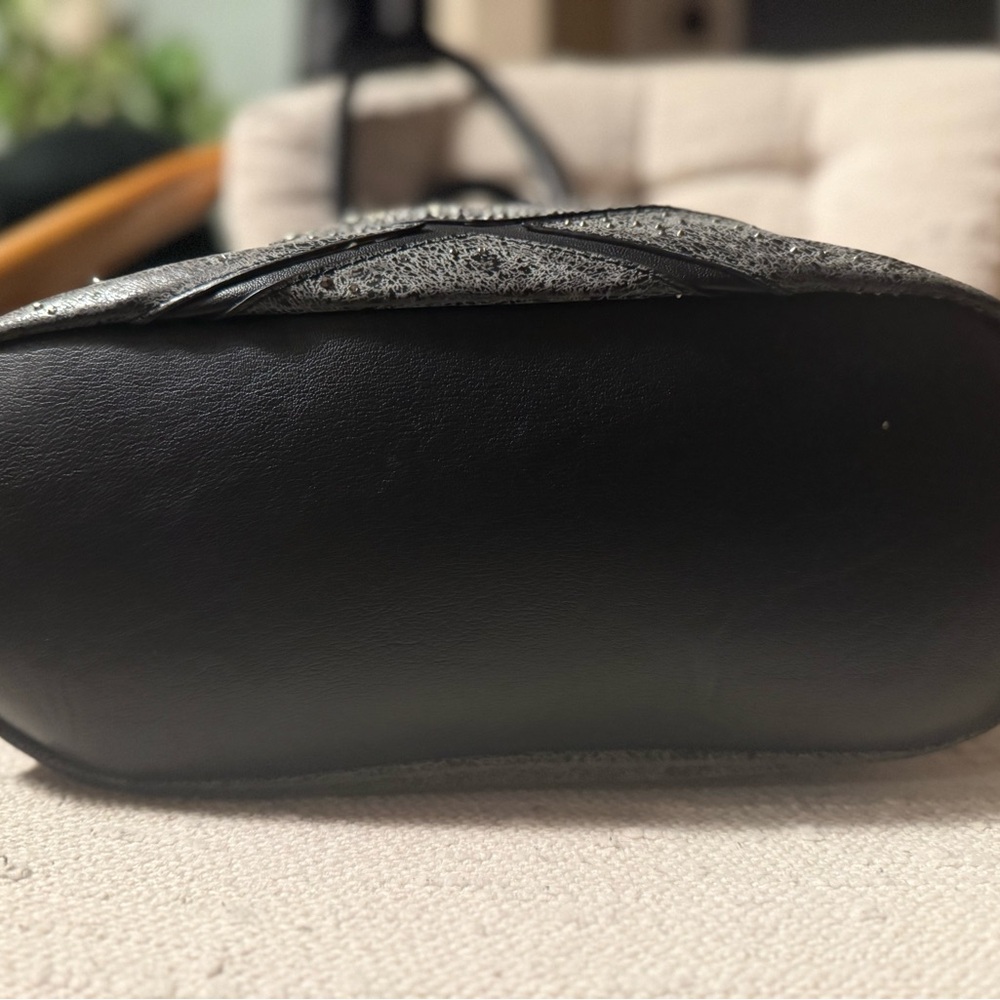 Buckle NYC Expressions Bag {Great Match to Madden Moto Boots 🤩😉} - Picture 8 of 11